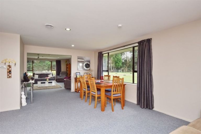 Photo of property in 7 Scarlett Oak Drive, West Melton, Christchurch, 7671