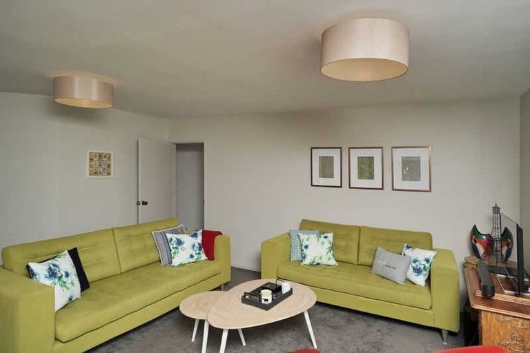 Photo of property in 2/121 Barrington Street, Somerfield, Christchurch, 8024