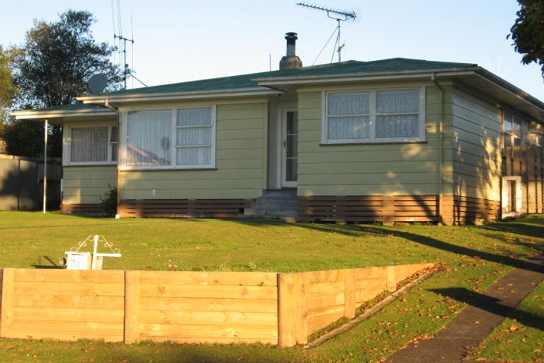 Photo of property in 30 Kotuku Place, Tokoroa, 3420