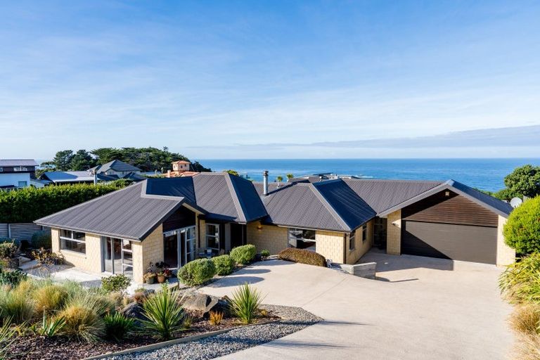 Photo of property in 37 Highgrove, Saint Clair, Dunedin, 9012