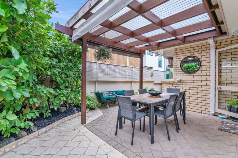 Photo of property in 2/173 Edgecumbe Road, Tauranga South, Tauranga, 3112