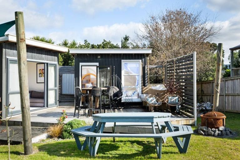 Photo of property in 262 Seaforth Road, Waihi Beach, 3611