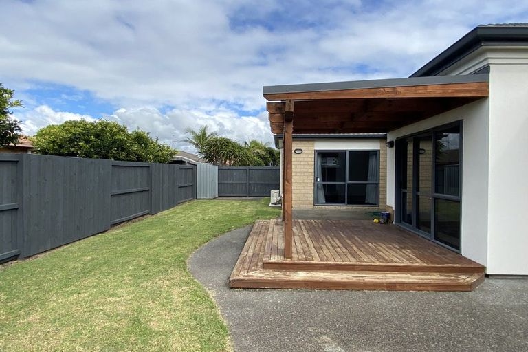 Photo of property in 25 Kahira Crescent, Papamoa Beach, Papamoa, 3118