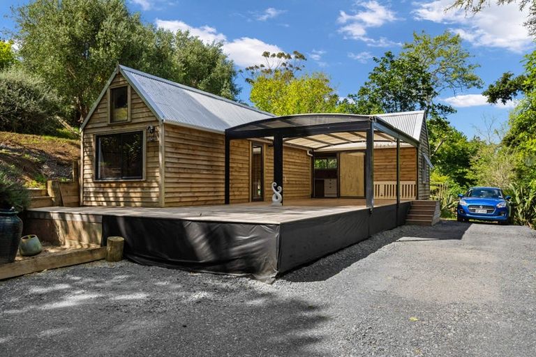 Photo of property in 332 Crane Road, Kauri, Kamo, 0185