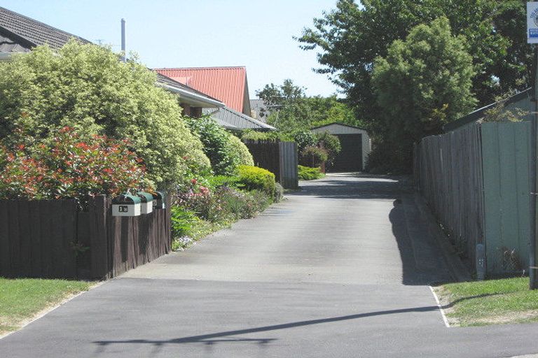 Photo of property in 1c Sylvia Street, Parklands, Christchurch, 8083