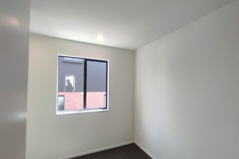 Photo of property in 20 Hoopers Road, Glen Eden, Auckland, 0602