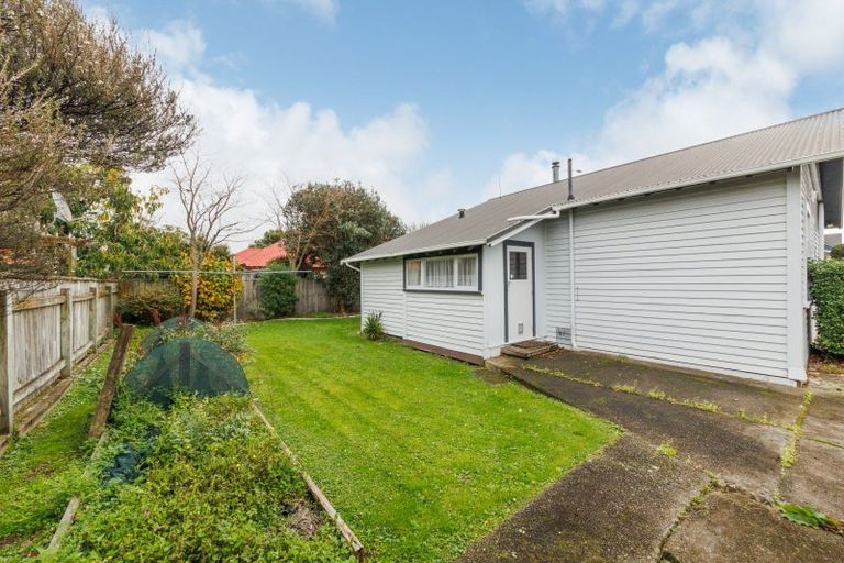 Photo of property in 214 Park Road, Hokowhitu, Palmerston North, 4410