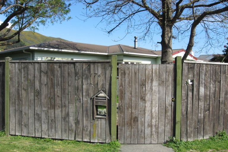 Photo of property in 182 Waiwhetu Road, Waterloo, Lower Hutt, 5011