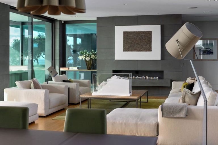 Photo of property in 41 Beach Road, Castor Bay, Auckland, 0620