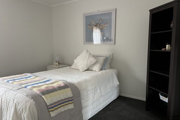 Photo of property in 8 Kindergarten Drive, Conifer Grove, Takanini, 2112