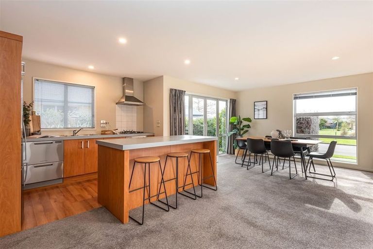 Photo of property in 28 Wagner Crescent, Northwood, Christchurch, 8051