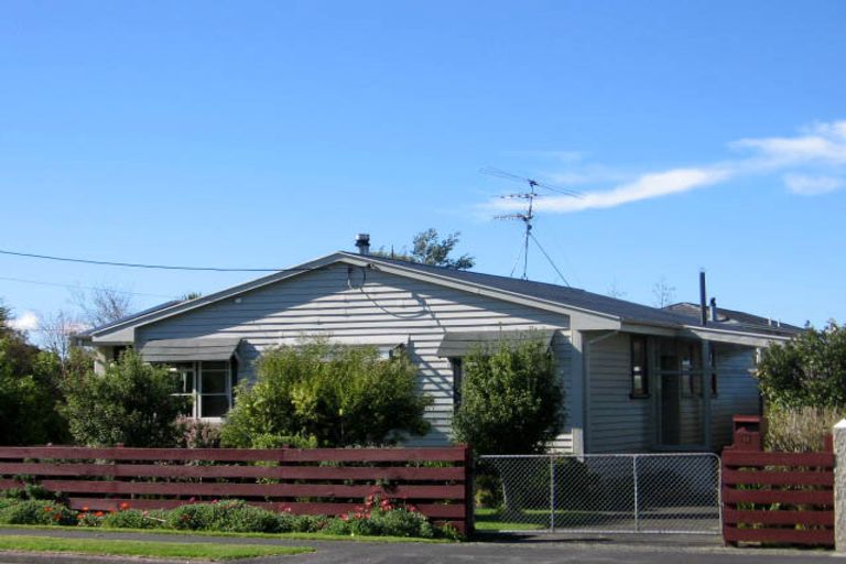 Photo of property in 13 Waite Street, Featherston, 5710