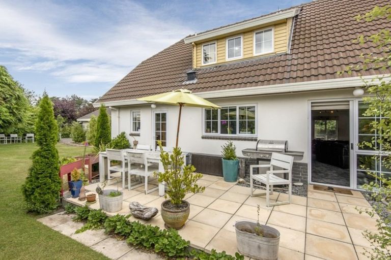 Photo of property in 22 Waitikiri Drive, Parklands, Christchurch, 8083