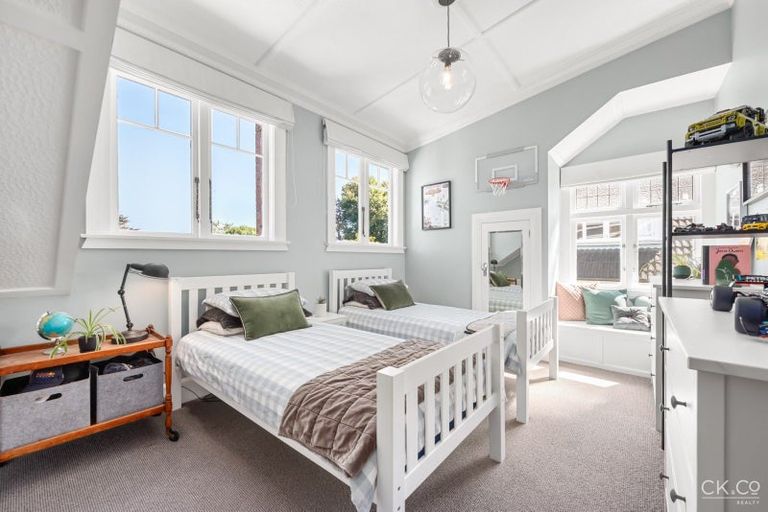 Photo of property in 16 Hinau Street, Woburn, Lower Hutt, 5010