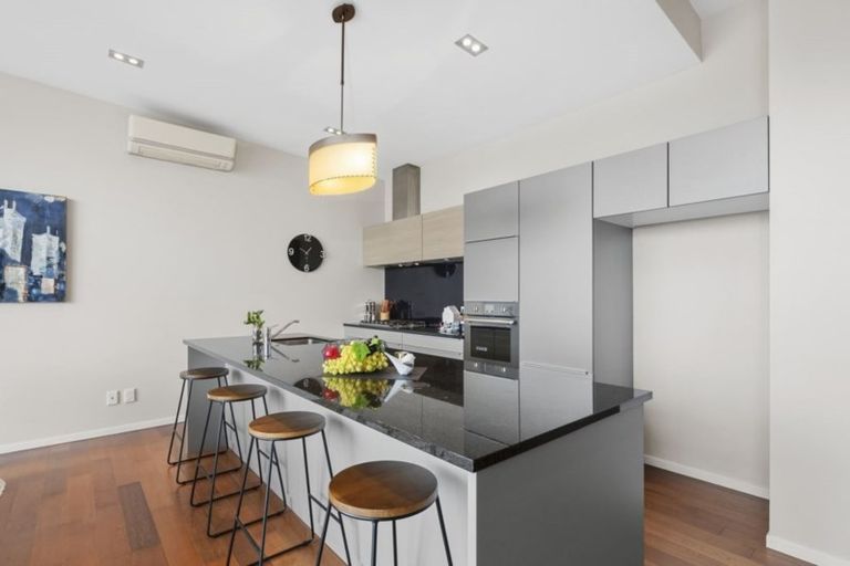 Photo of property in Wilk Heights, 2/8 Wilk Lane, Browns Bay, Auckland, 0630