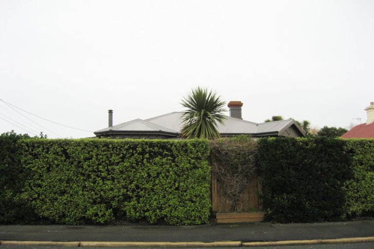 Photo of property in 21 Royal Crescent, Saint Kilda, Dunedin, 9012