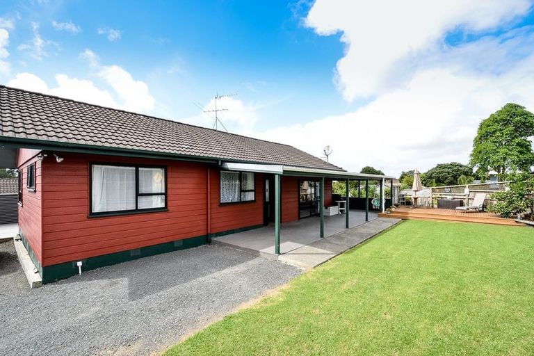 Photo of property in 137 Don Buck Road, Massey, Auckland, 0614