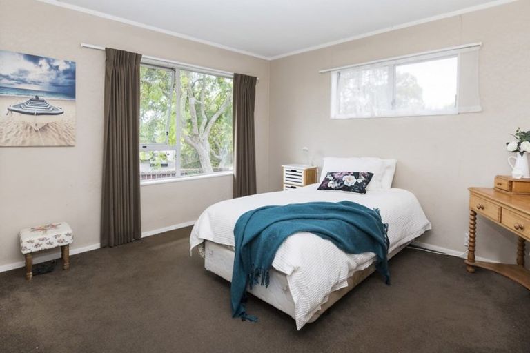 Photo of property in 1/17 Liam Place, Half Moon Bay, Auckland, 2012