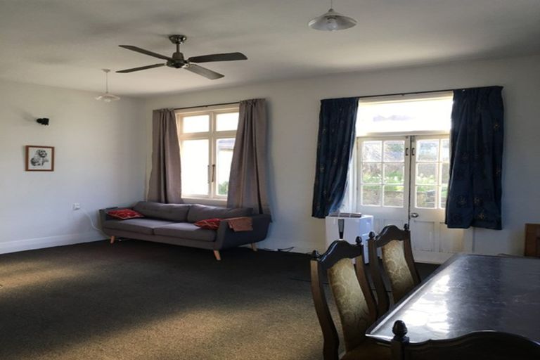 Photo of property in 82 Manor Place, Dunedin Central, Dunedin, 9016