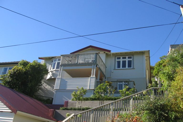 Photo of property in 25 Rangoon Street, Khandallah, Wellington, 6035