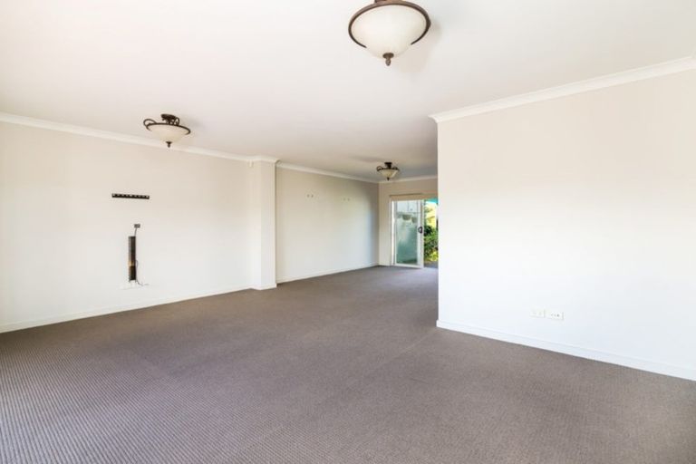 Photo of property in 45 Chateau Crescent, Rangatira Park, Taupo, 3330
