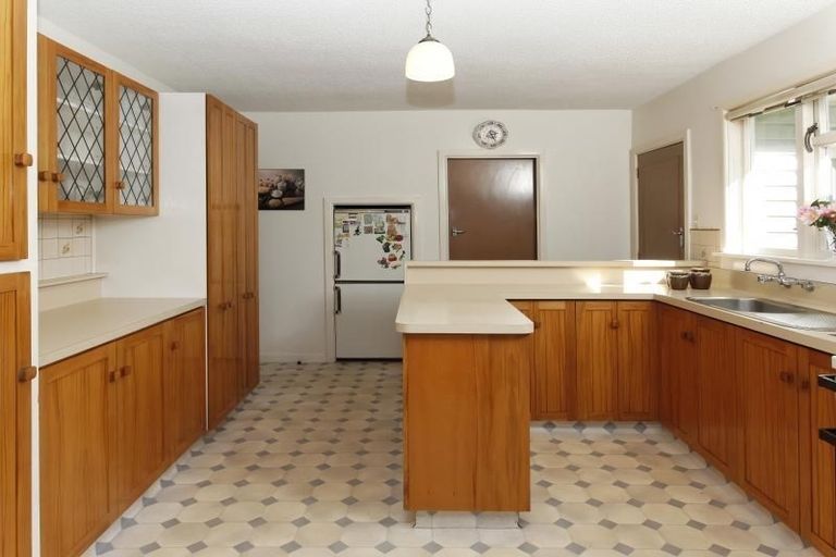 Photo of property in 27 Munro Street, Redwood, Christchurch, 8051