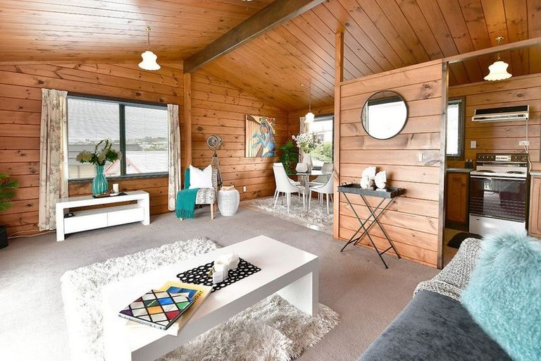 Photo of property in 8 Mariners Grove, Algies Bay, Warkworth, 0920