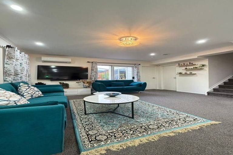 Photo of property in 4c Bill Phillip Place, Clendon Park, Auckland, 2103