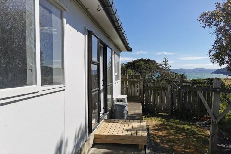 Photo of property in 25 Tirangi Road, Rongotai, Wellington, 6022