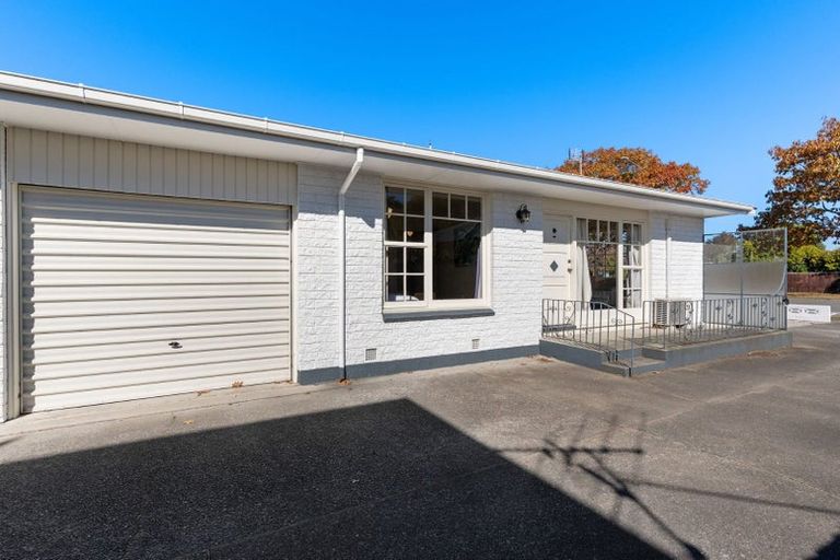 Photo of property in 1/400 Memorial Avenue, Burnside, Christchurch, 8053