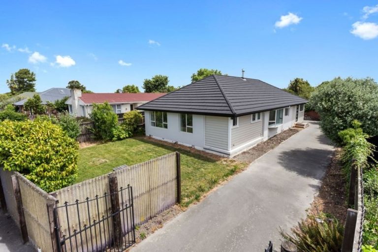 Photo of property in 11 Shaftesbury Street, Avonhead, Christchurch, 8042