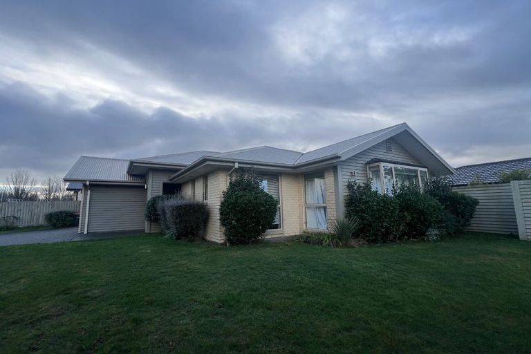 Photo of property in 10 Cridland Place, Halswell, Christchurch, 8025