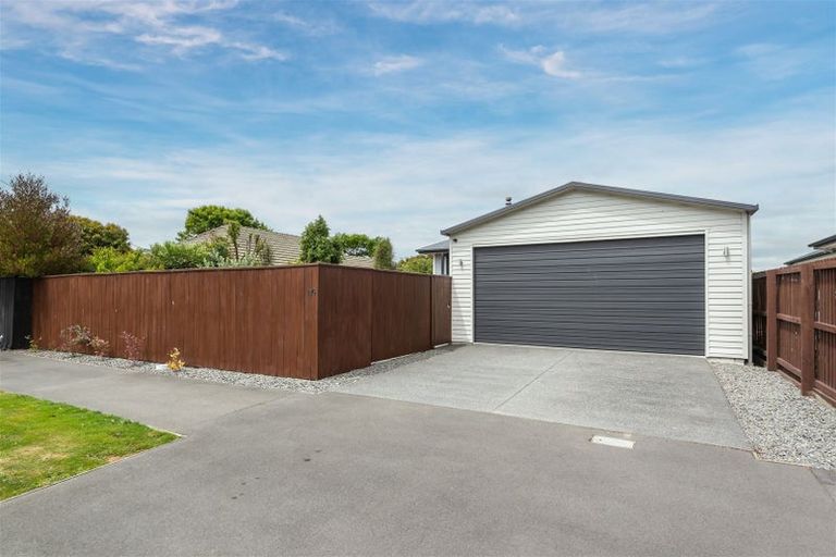 Photo of property in 86 Avondale Road, Avondale, Christchurch, 8061