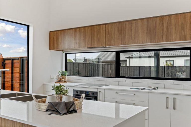 Photo of property in 10 Burkett Street, Marshland, Christchurch, 8051