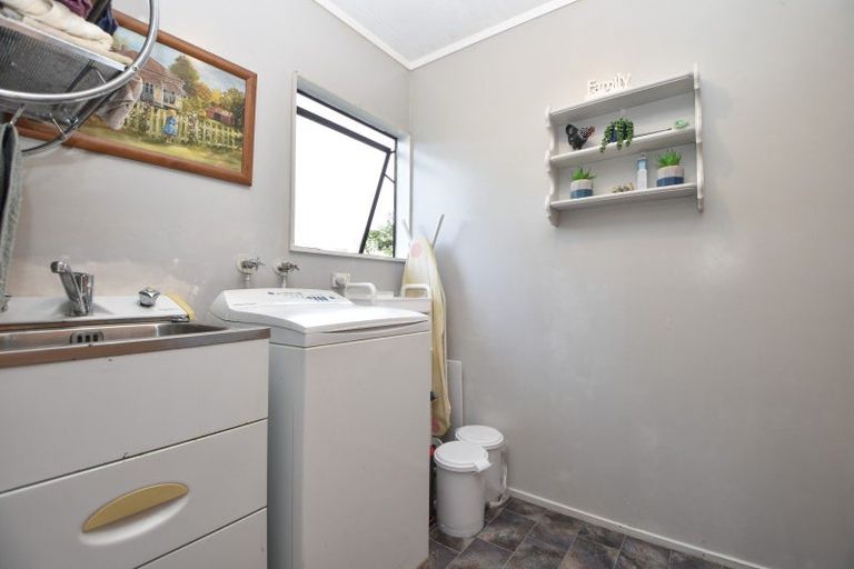 Photo of property in 250b High Street North, Carterton, 5713