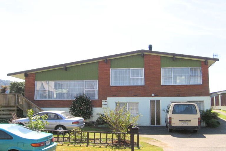 Photo of property in 5 Hinau Street, Pukehangi, Rotorua, 3015