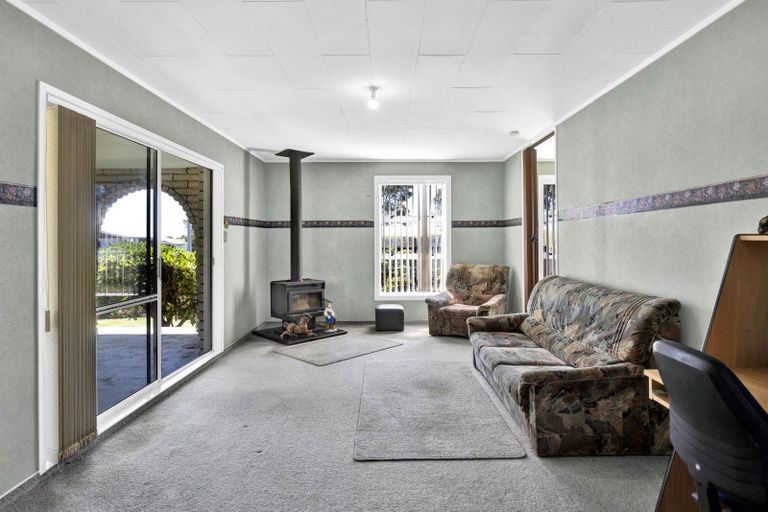 Photo of property in 40 High Street East, Waitara, 4320