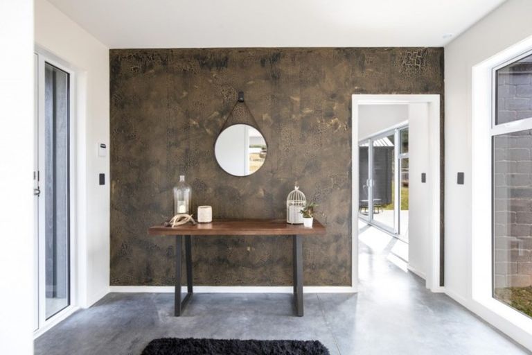 Photo of property in 13 Tari Road, Pukeatua, 3880