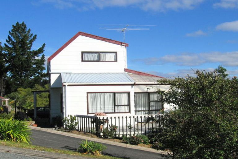 Photo of property in 15 Taumata Close, Paihia, 0200