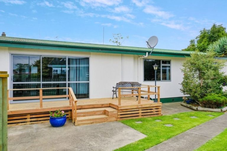 Photo of property in 132 Riverside Drive, Whakatane, 3120