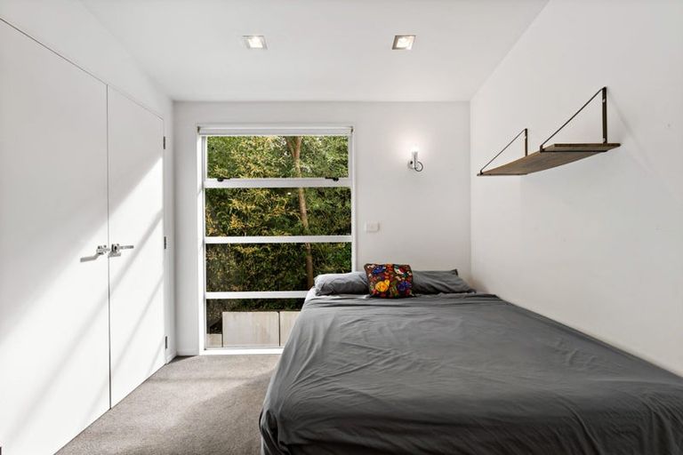 Photo of property in 16c Charmaine Road, Torbay, Auckland, 0630