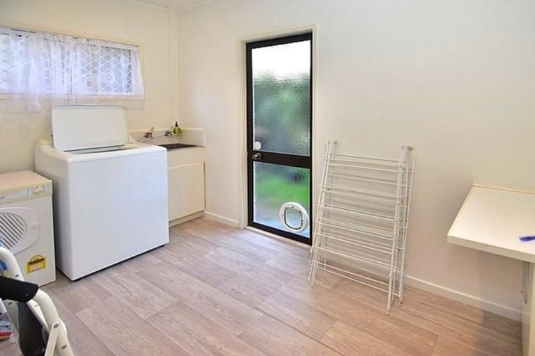 Photo of property in 54a The Circle, Manly, Whangaparaoa, 0930