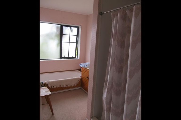 Photo of property in 2/40 Puriri Street, Hilltop, Taupo, 3330