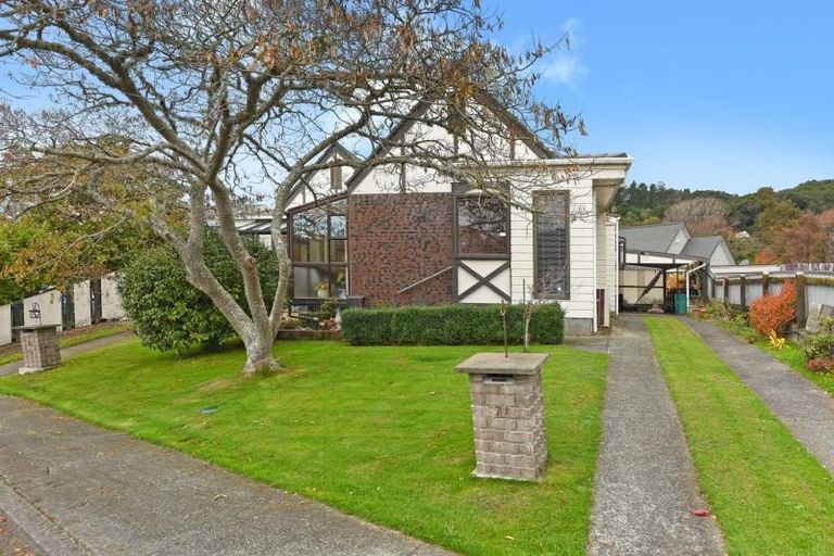 Photo of property in 7a Clinker Grove, Silverstream, Upper Hutt, 5019