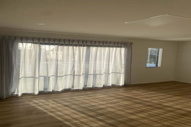 Photo of property in 6c Grays Road, Plimmerton, Porirua, 5026