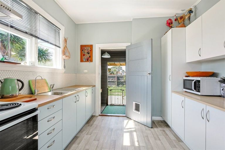 Photo of property in 25 Cobden Street, Westport, 7825