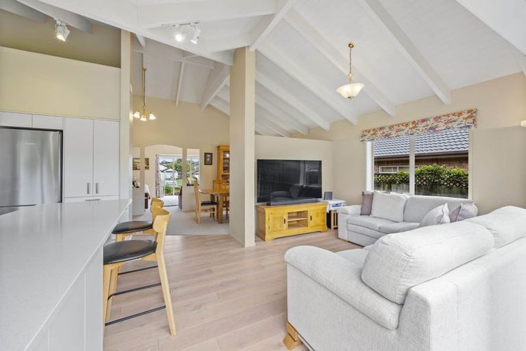 Photo of property in 18 Pippen Court, Henderson, Auckland, 0612