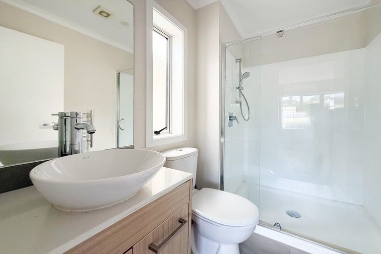 Photo of property in 7 Panakenake Way, Flat Bush, Auckland, 2019