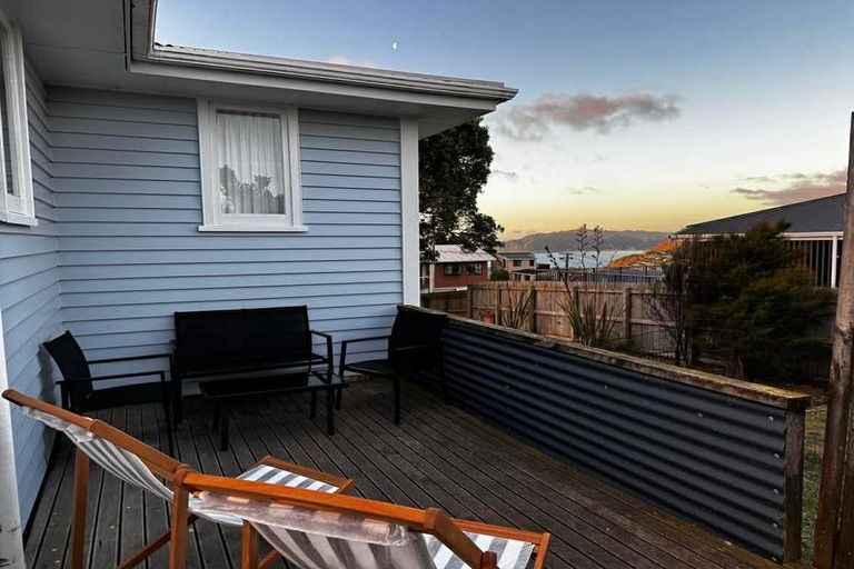 Photo of property in 67 Pikarere Street, Titahi Bay, Porirua, 5022