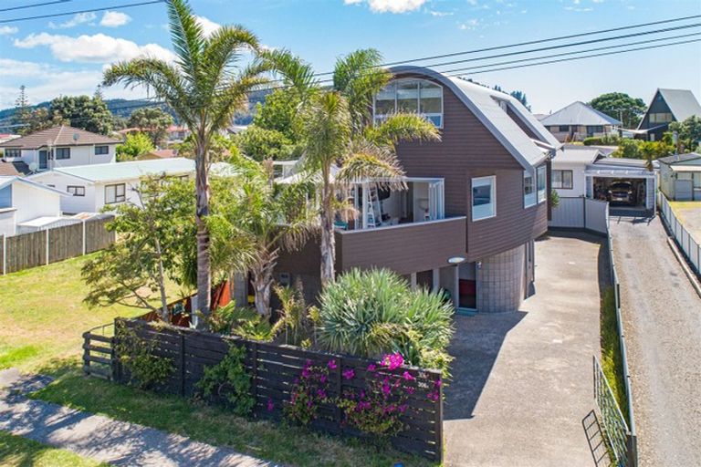 Photo of property in 306 Ocean Road, Whangamata, 3620